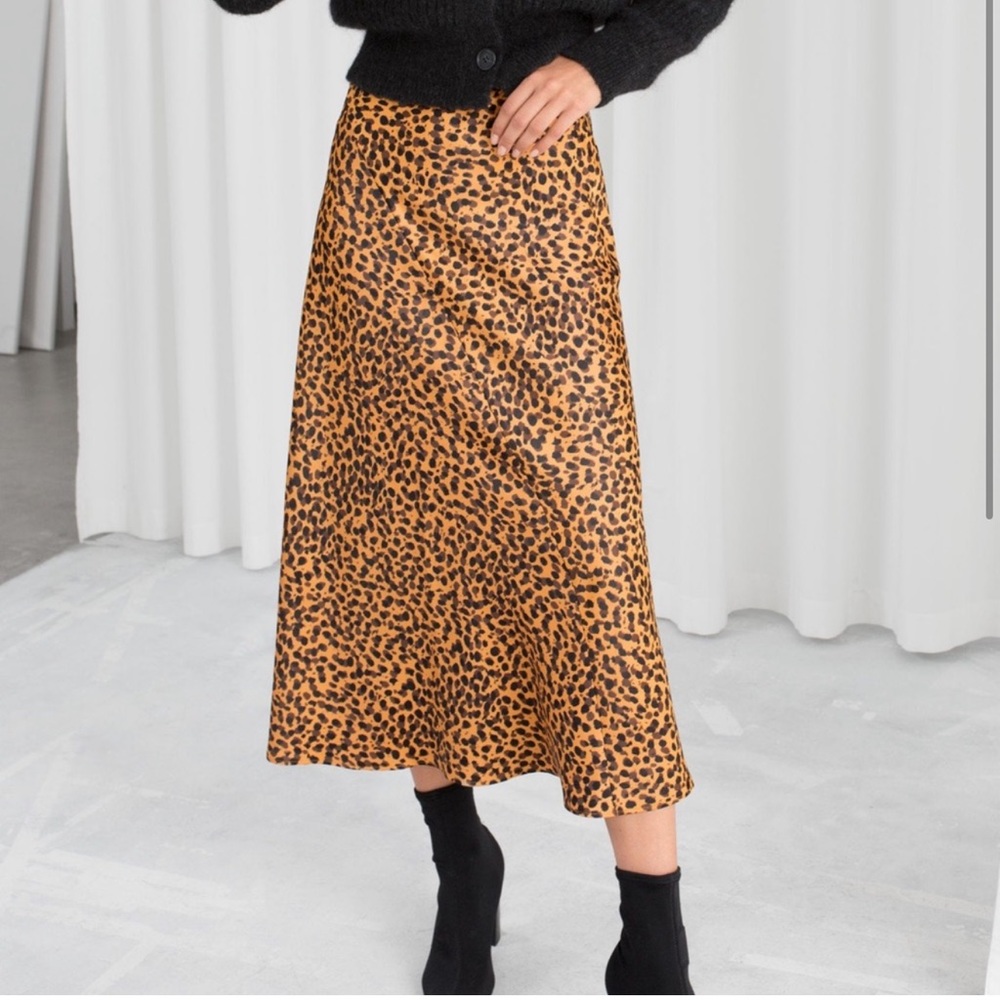 & Other Stories Cheetah Print Midi Skirt